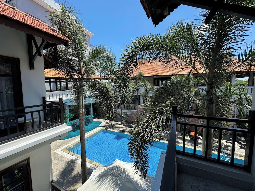 TTC Hotel Hoi An 75/78