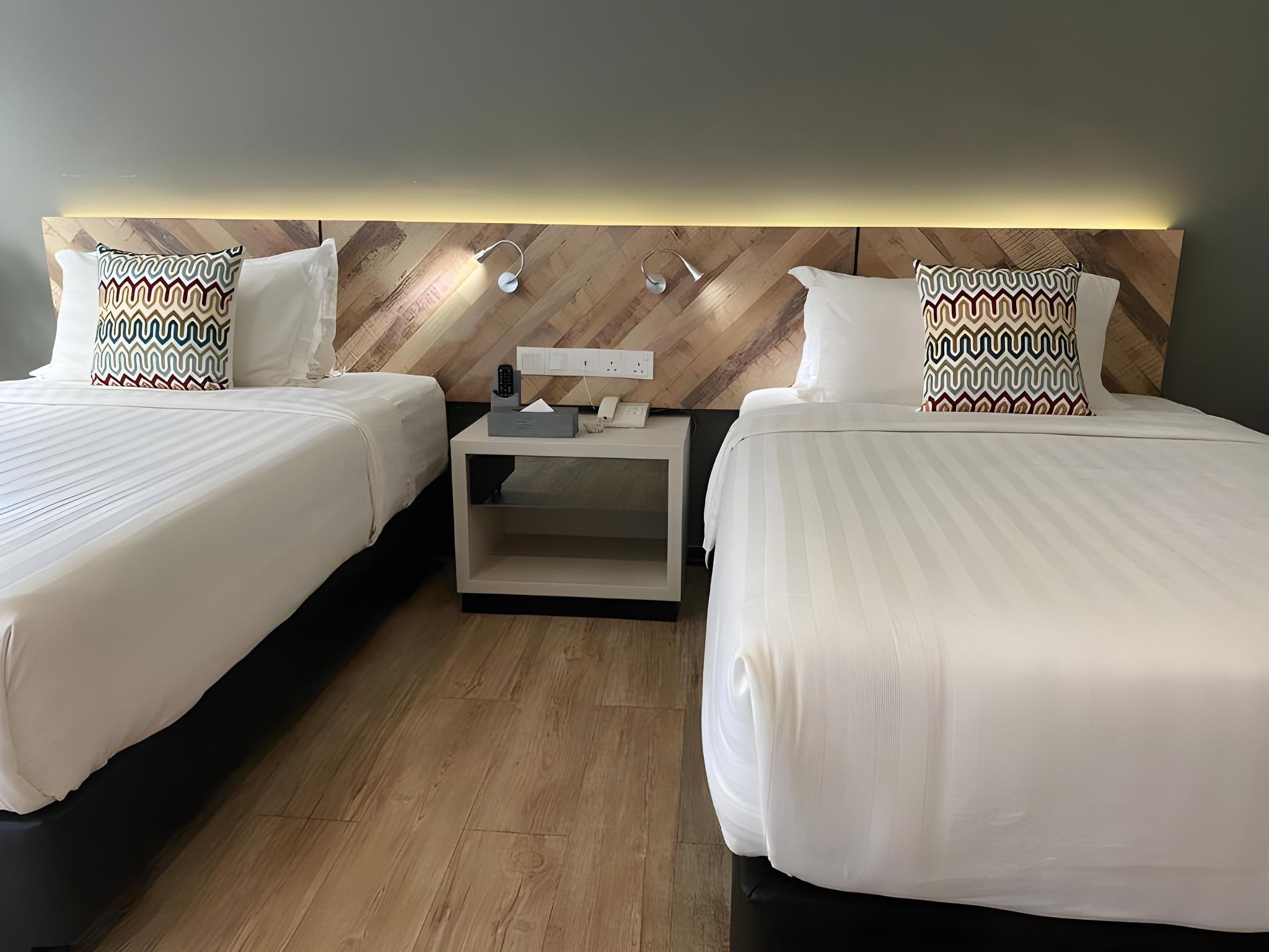Superior, Twin Beds, No Window