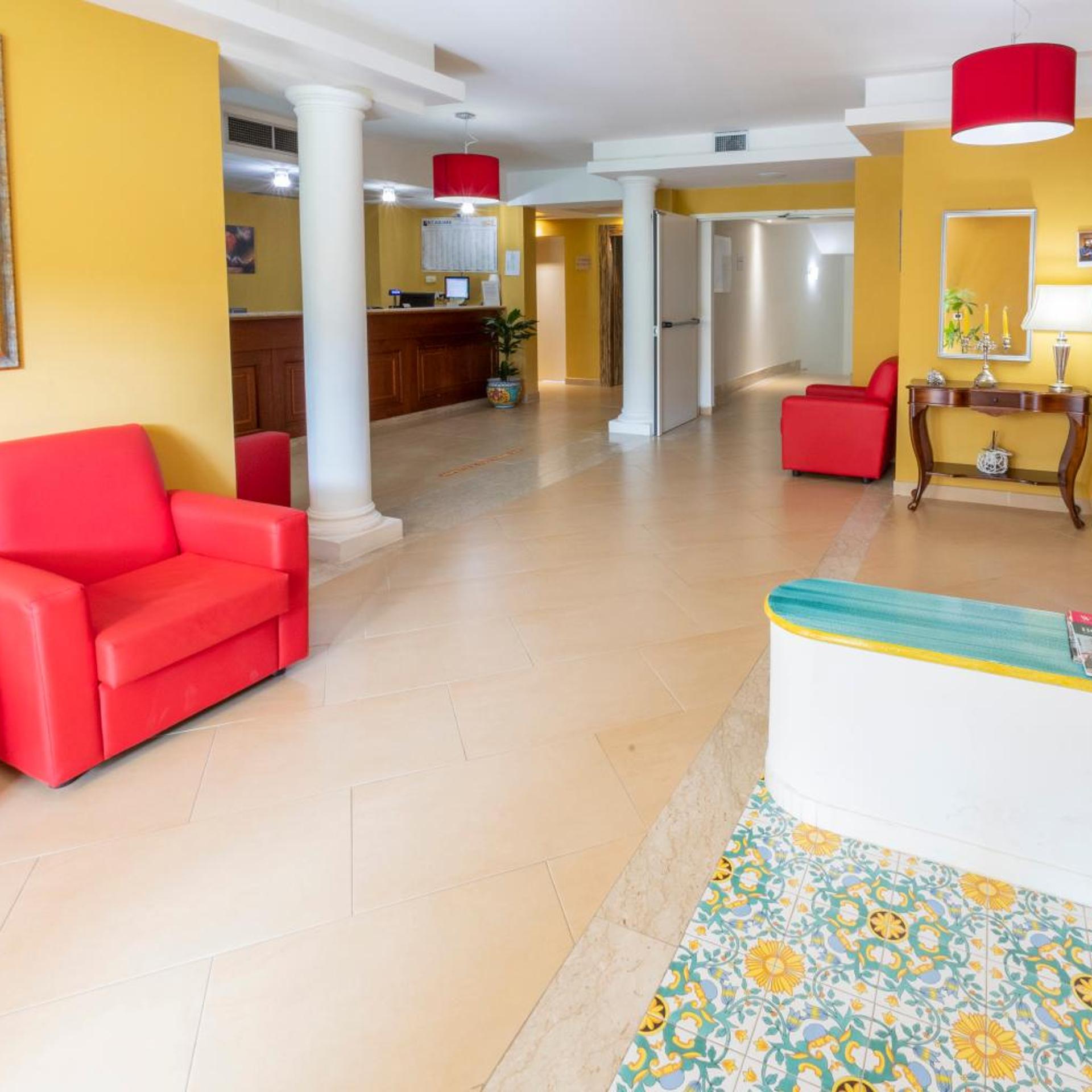 Prince Franklyn Hotel 34/55