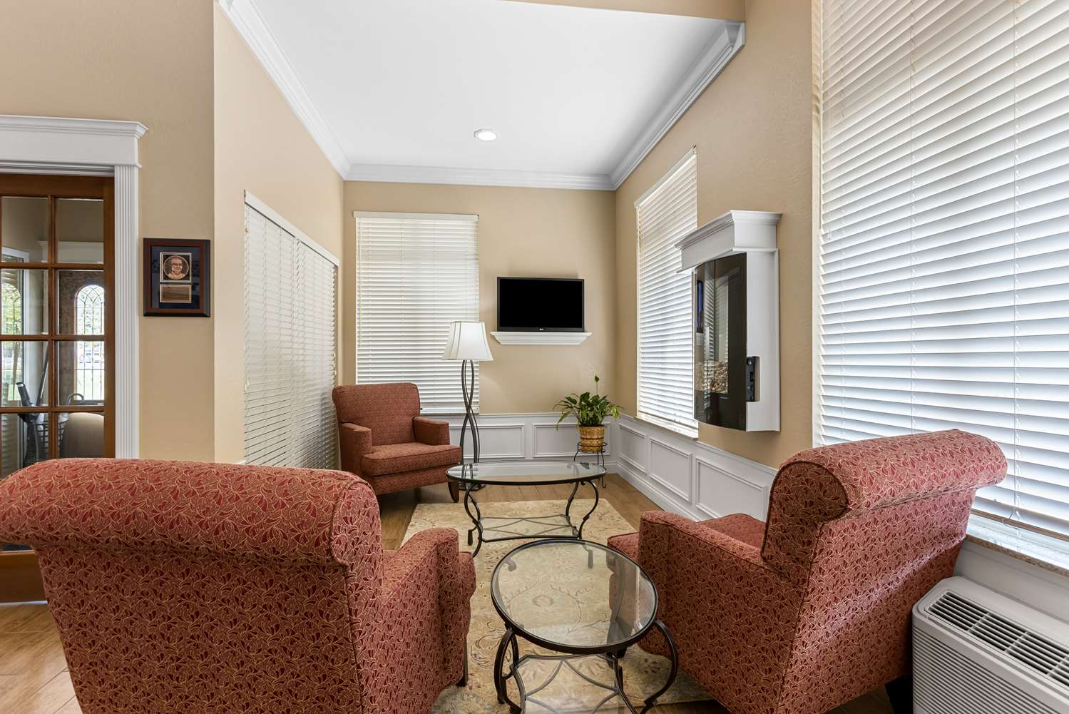 Best Western Of Harbor Springs 24/35