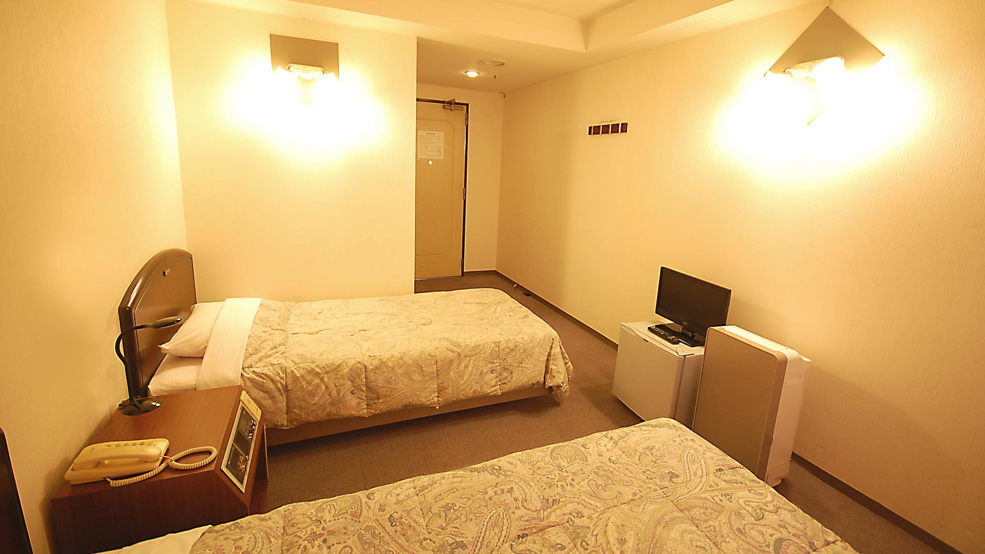Purple Hotel Futsukaichi 3/9
