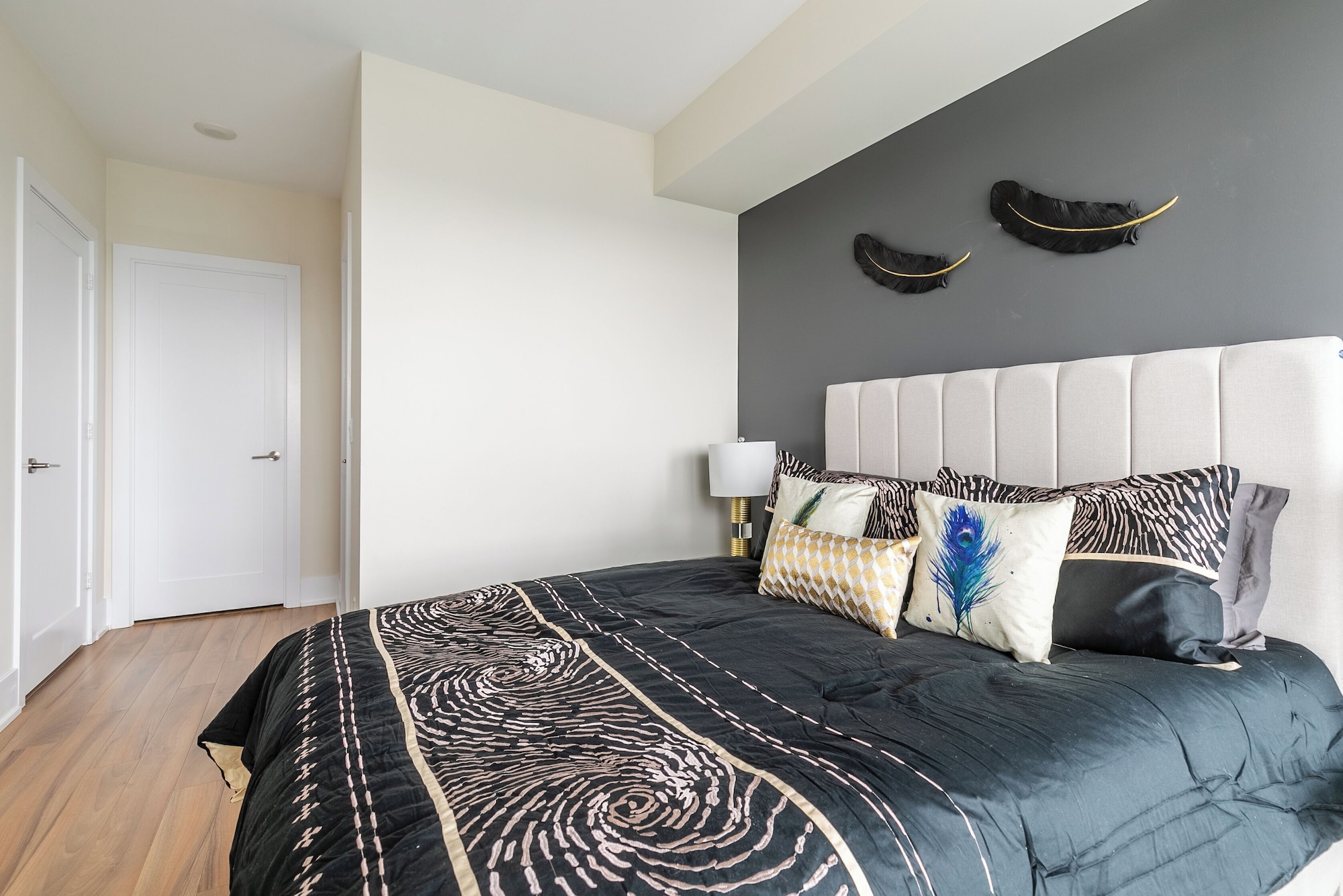 2 BEDROOMS, EXECUTIVE, APARTMENT, 2 BATHROOMS