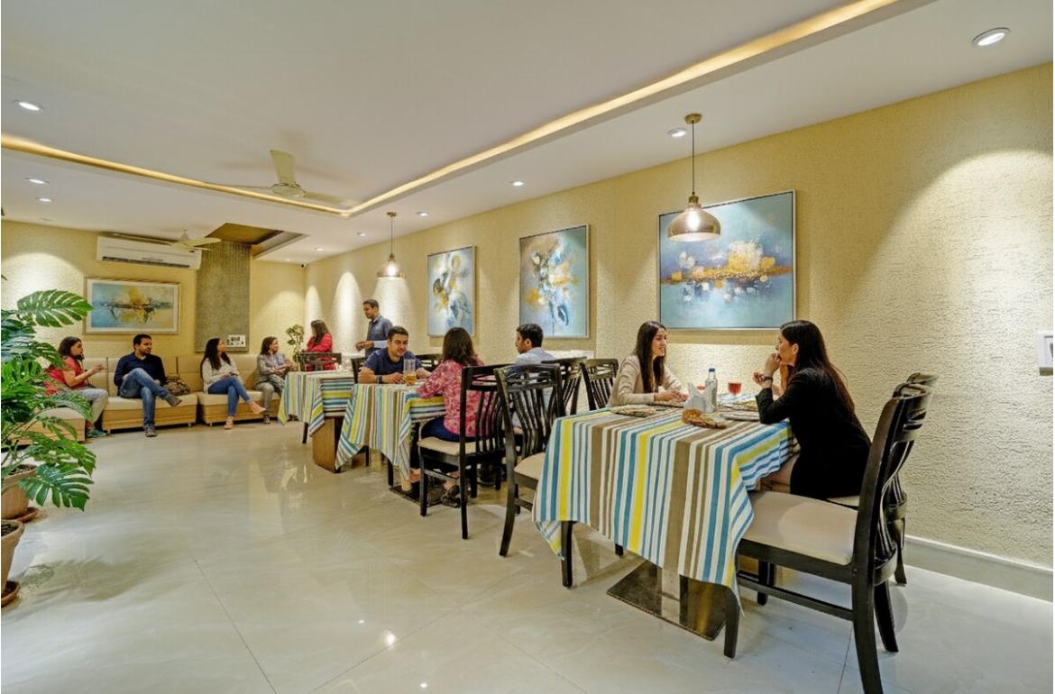 Fabhotel Morya Regency 16/17