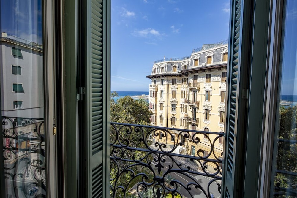 Hotel de Paris Sanremo 4/67