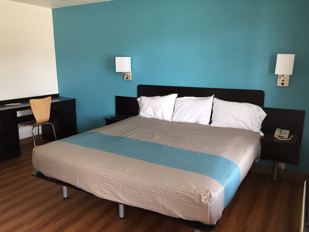 Motel6 Prairie Du Chien, WI 20/45
