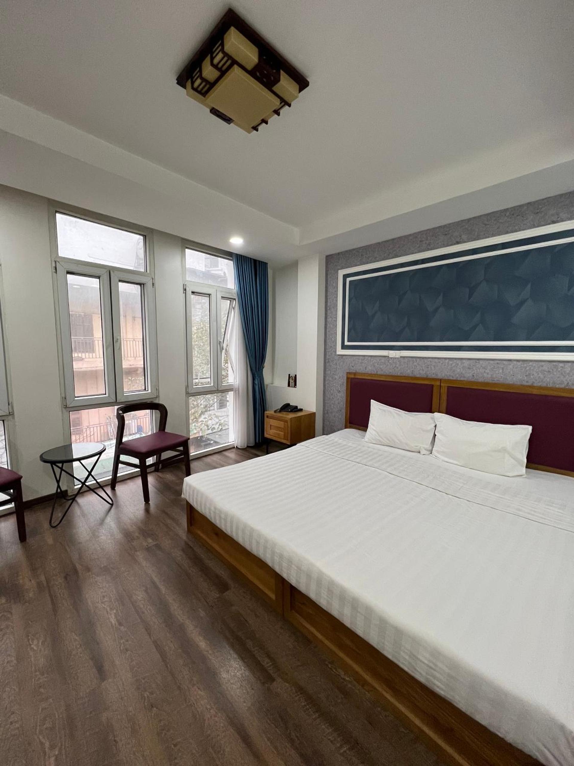 Deluxe, Double Bed, No Window