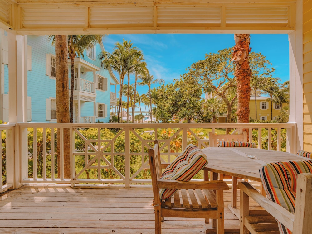 Valentines Resort &amp; Marina 52/66