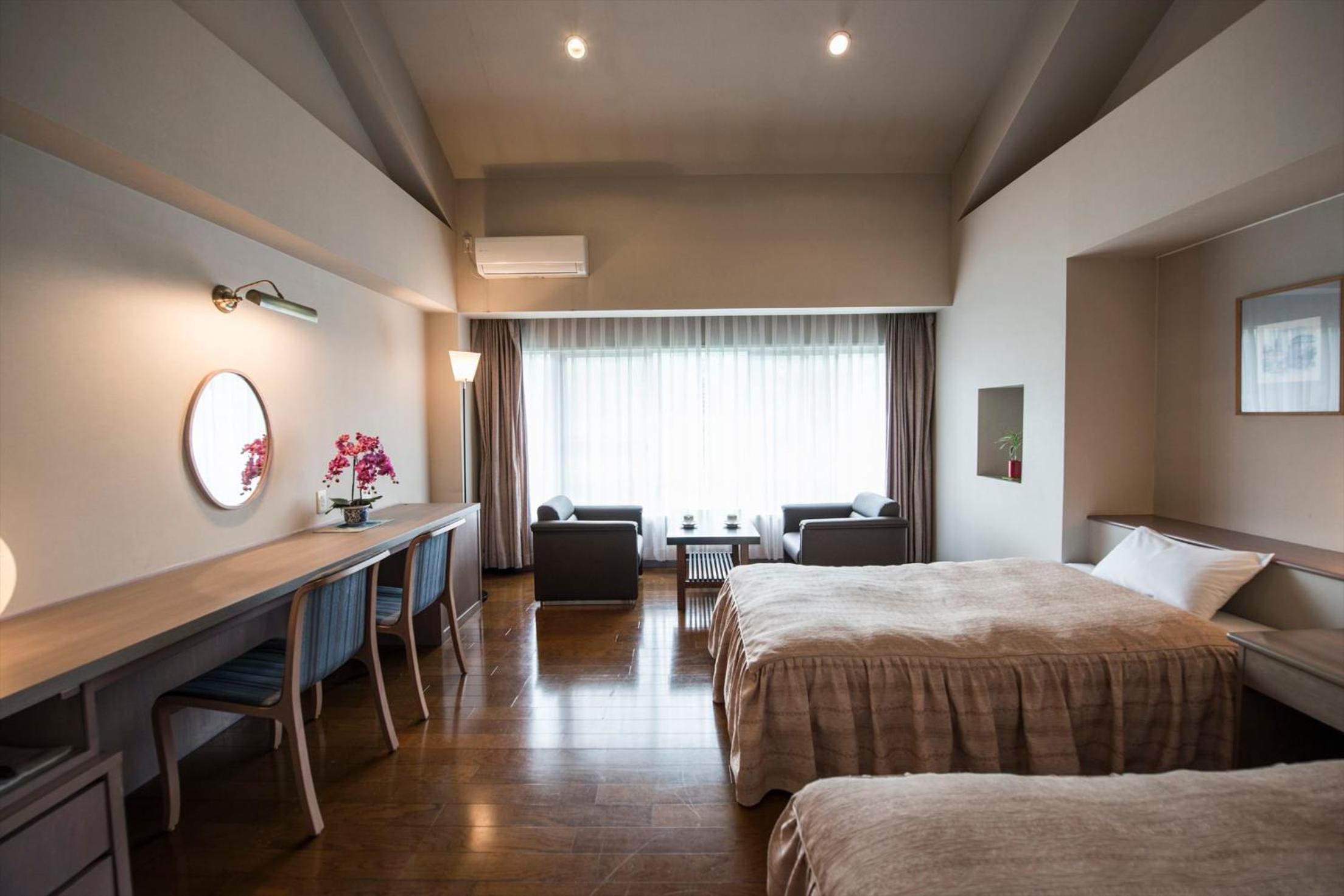 Maisonette, Courtyard, Junior Suite