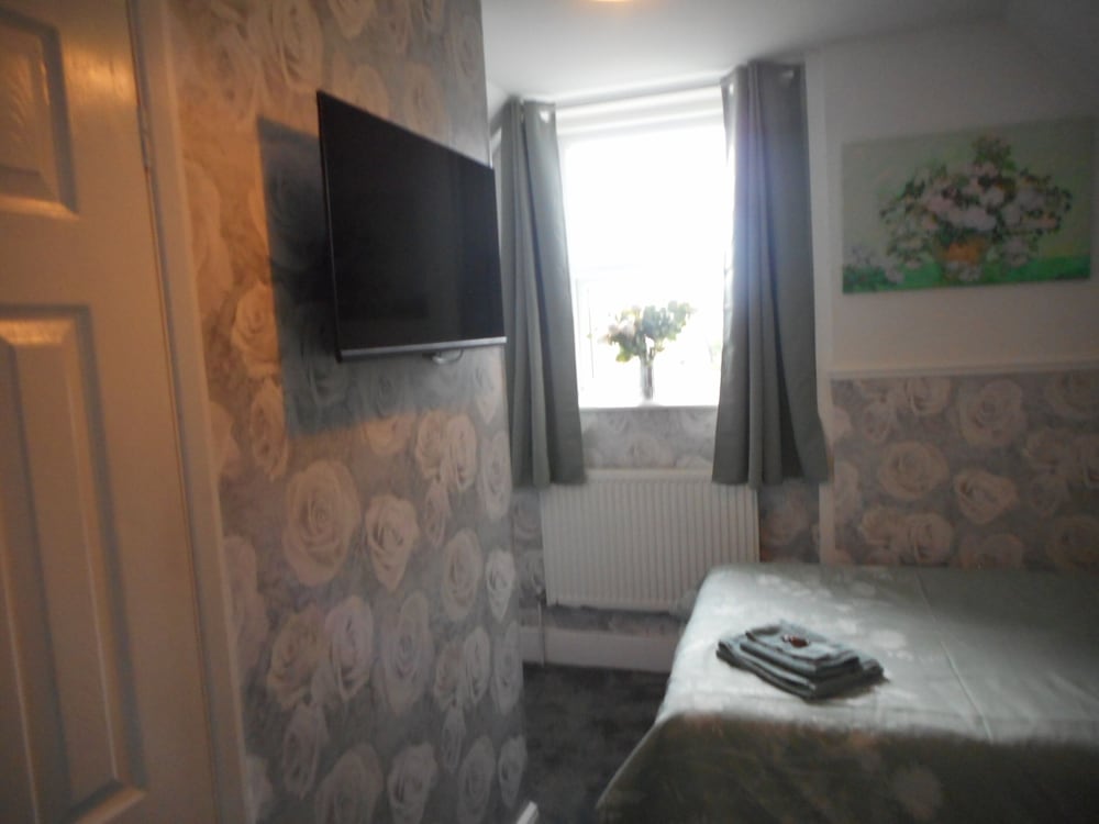 George Hotel B B 25/46