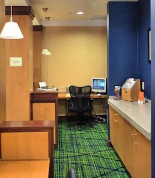 Fairfield Inn And Suites Aiken 10/37