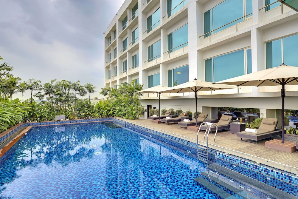 Radisson Blu Bengaluru Outer Ring Road (ex Park Plaza Bengaluru Hotel) 1/74