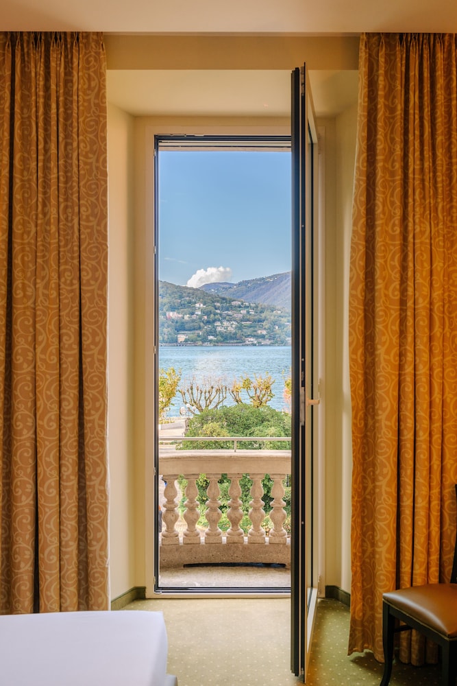 Palace Hotel 13/49