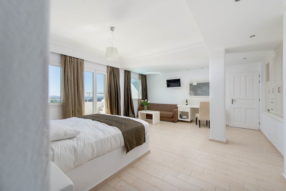 TZEKOS VILLAS 12/46