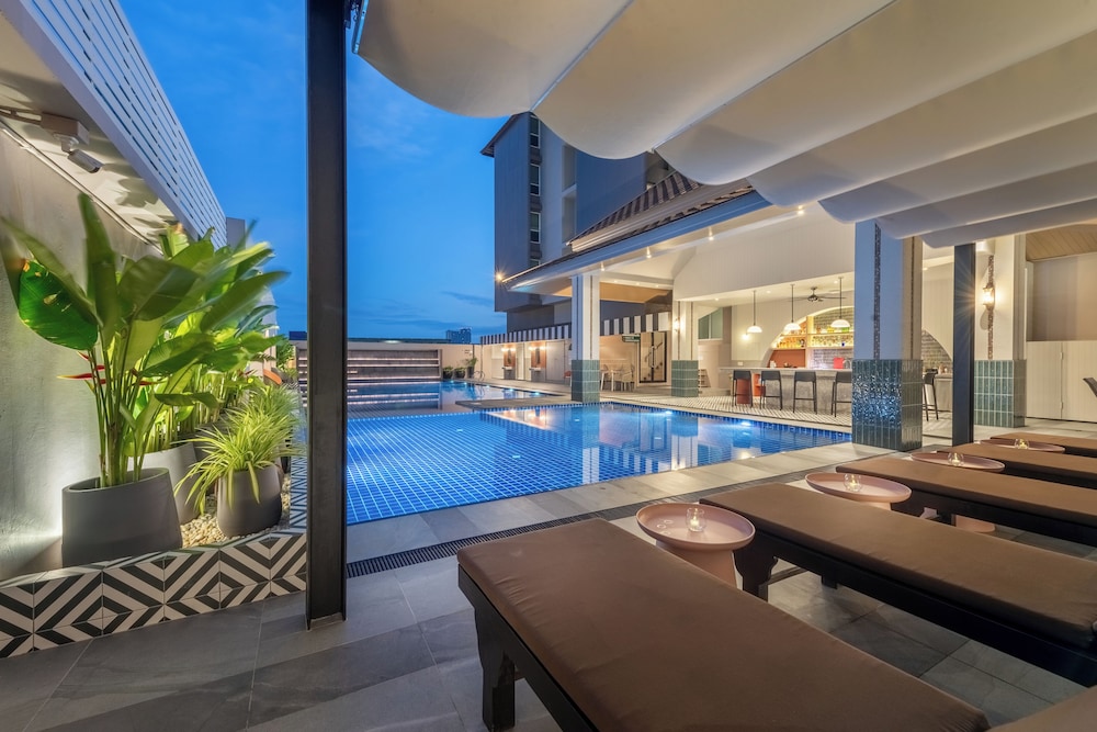 Buri Sriphu Hotel 42/66