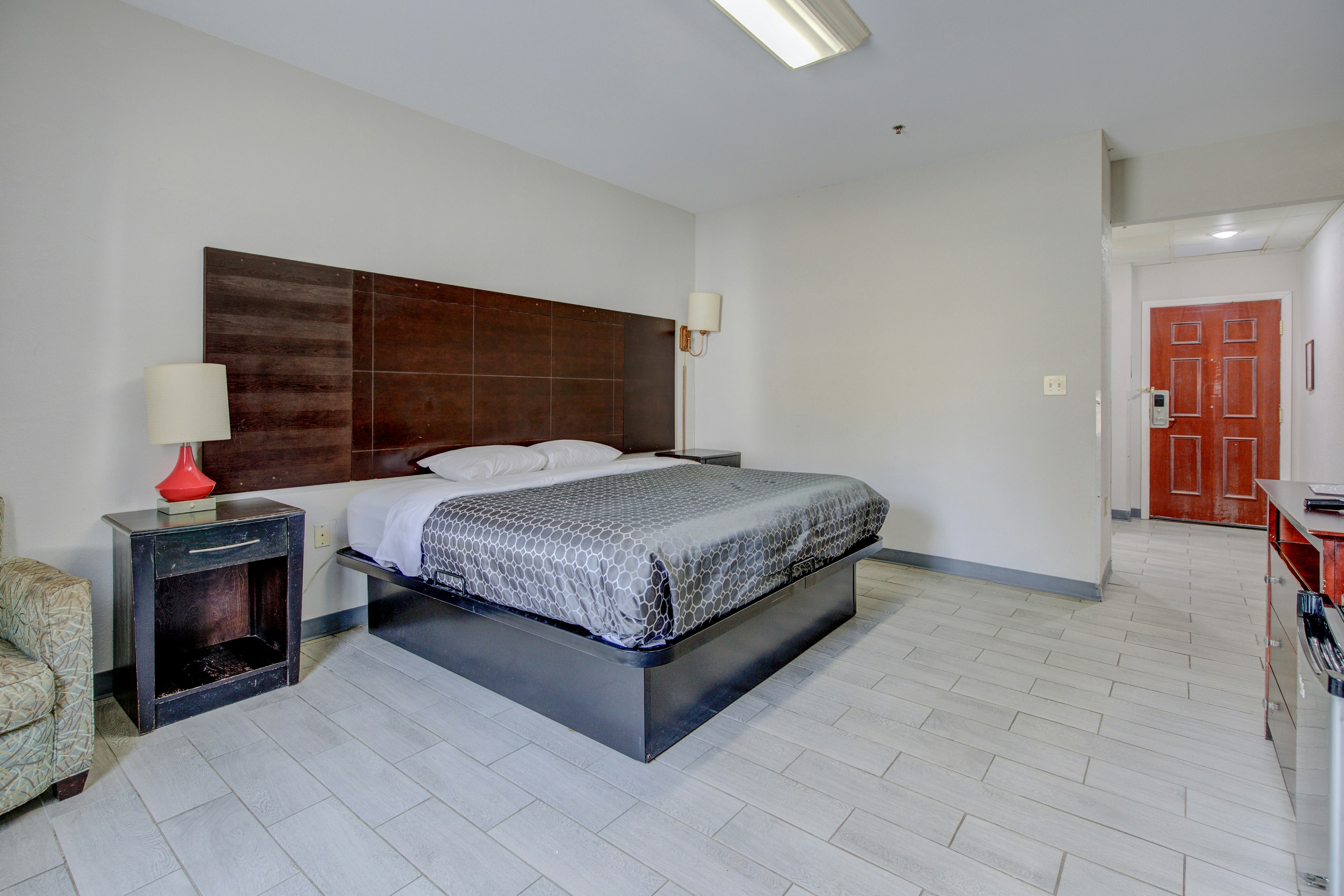 Plantation Inn & Suites Near Locust Grove I 75 14/34