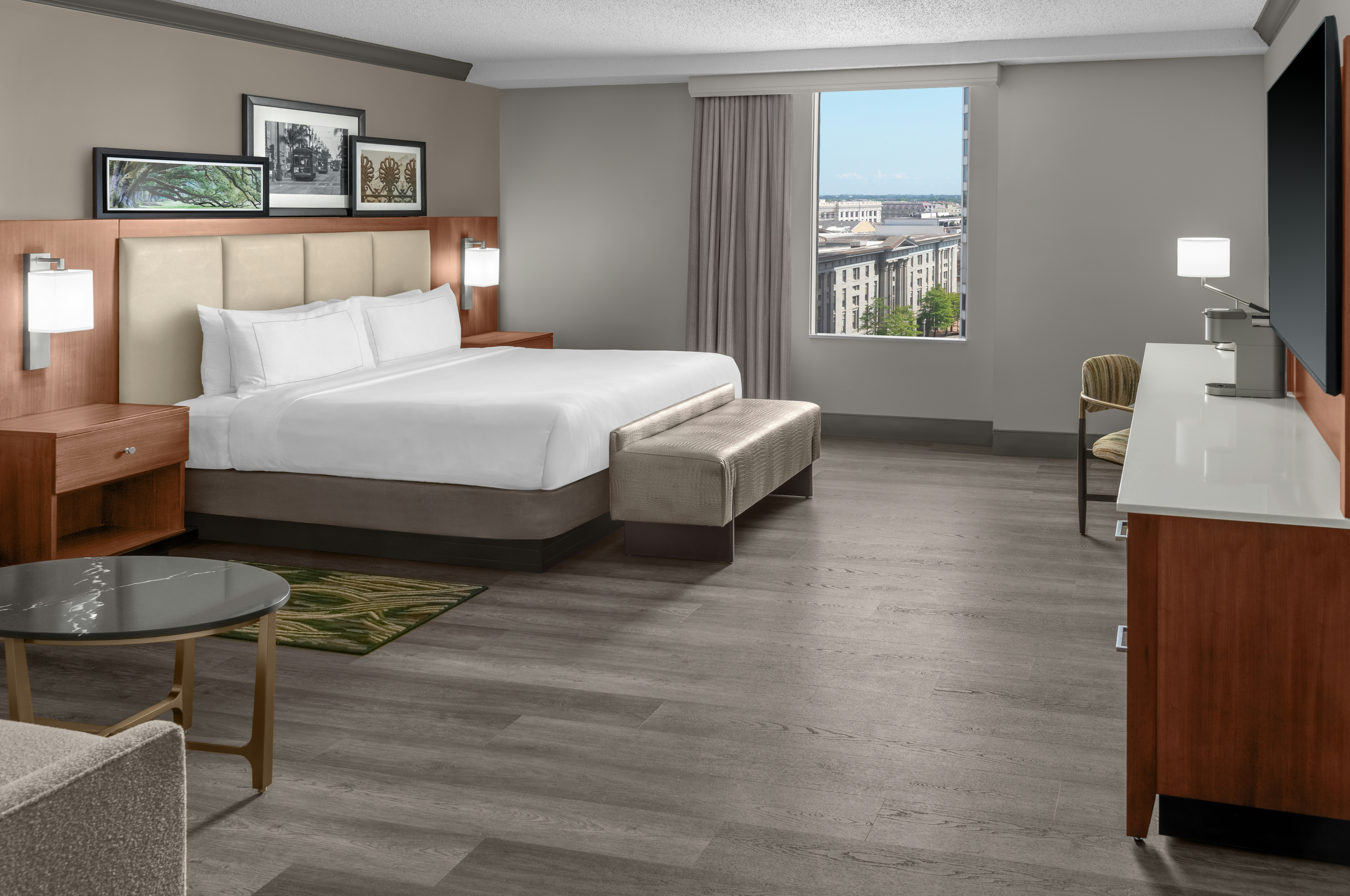JUNIOR SUITE, KING BED, ACCESSIBLE