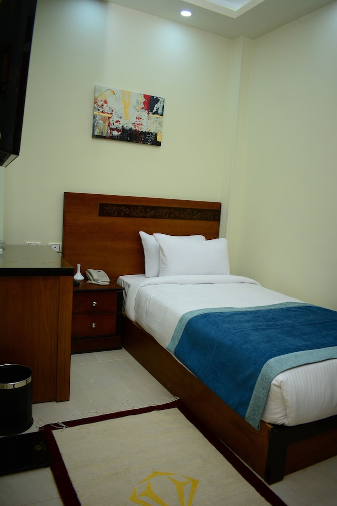 City, Suite, Double and Twin Beds