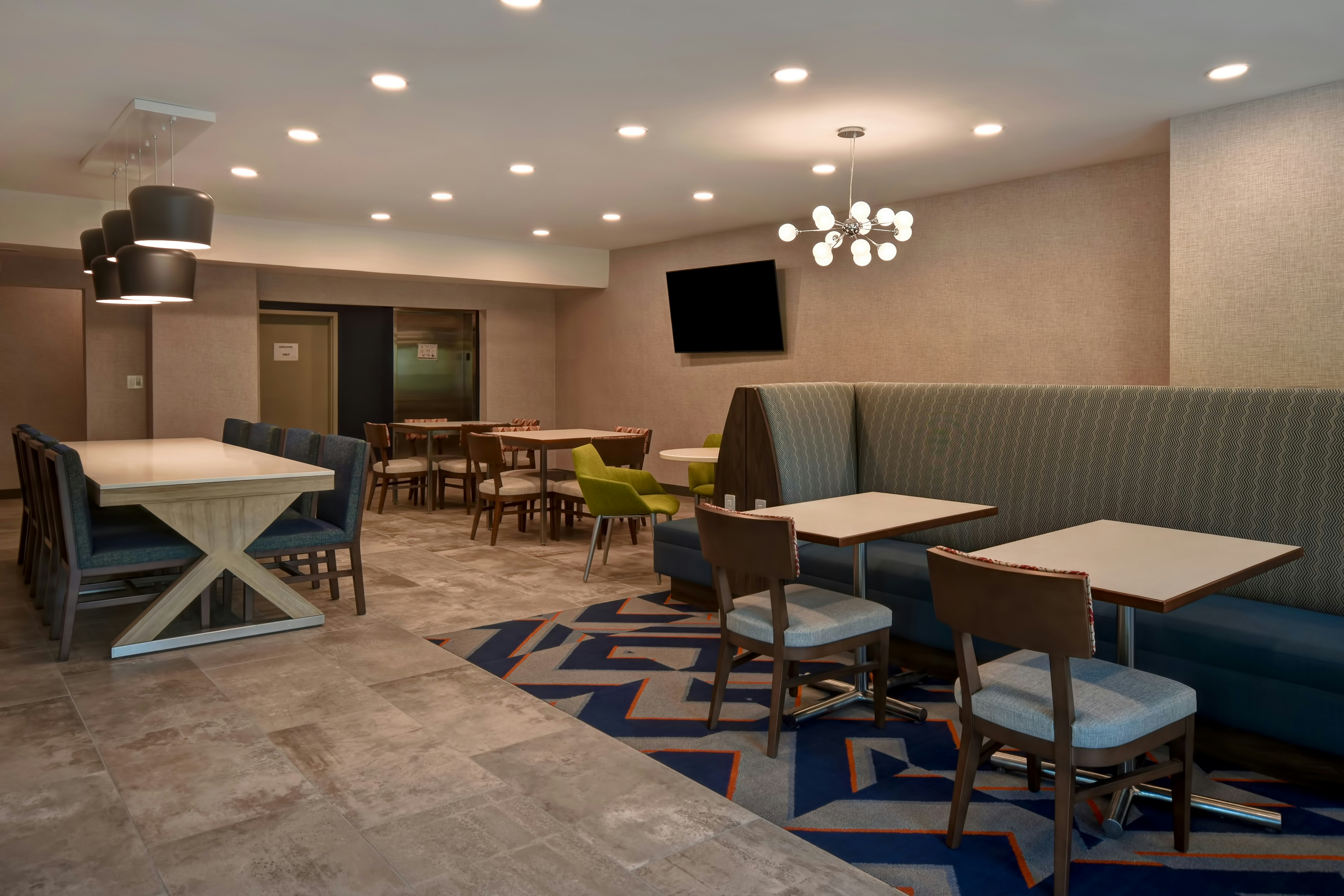 Hampton Inn Potomac Mills Woodbridge 49/53
