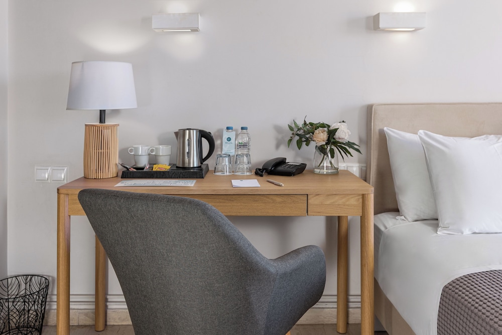 Minavra Hotel 36/43