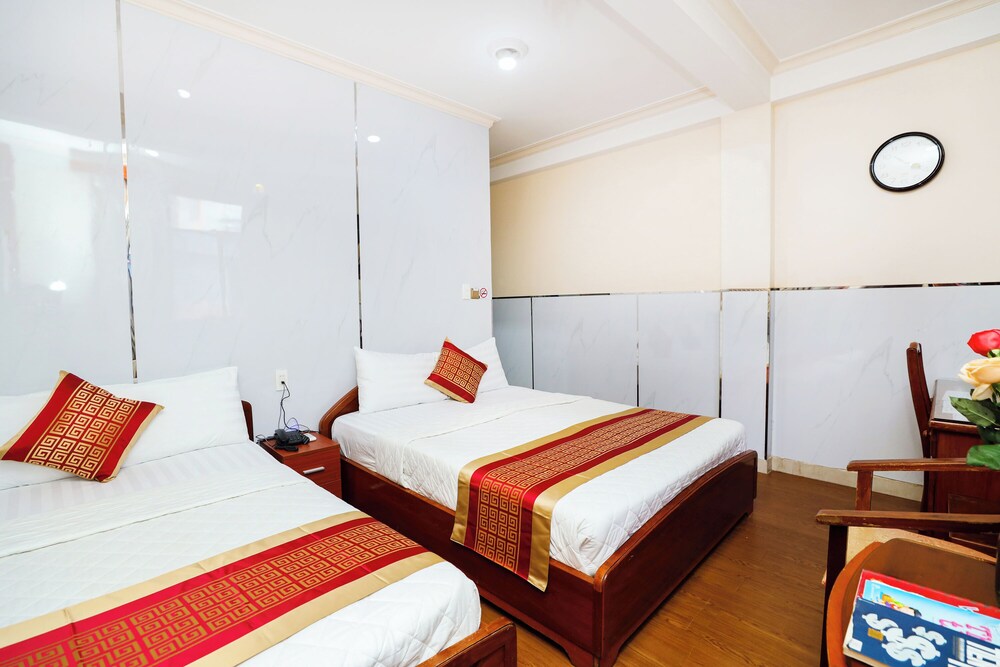 Hanh Phuc Hotel 37/55