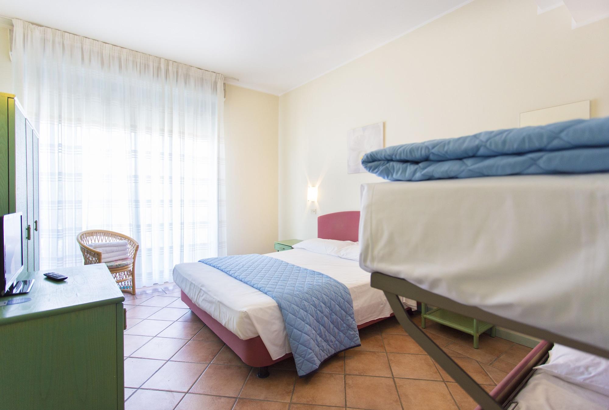 غرفة كومفورت رباعية بشرفة، Bellariva Feeling Hotel 2/4