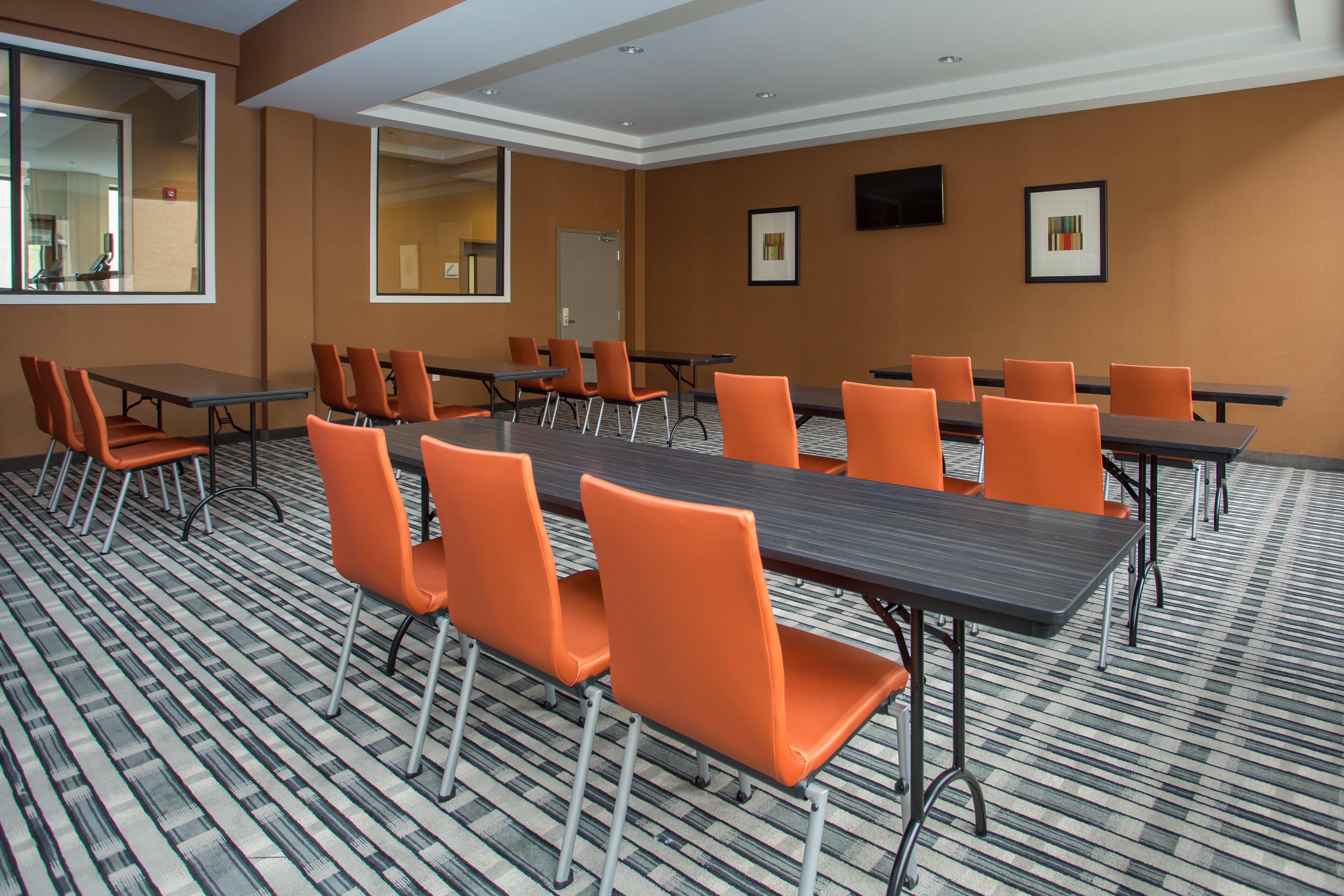 HOLIDAY INN EXPRESS SPRINGFIELD DOWNTOWN 49/53