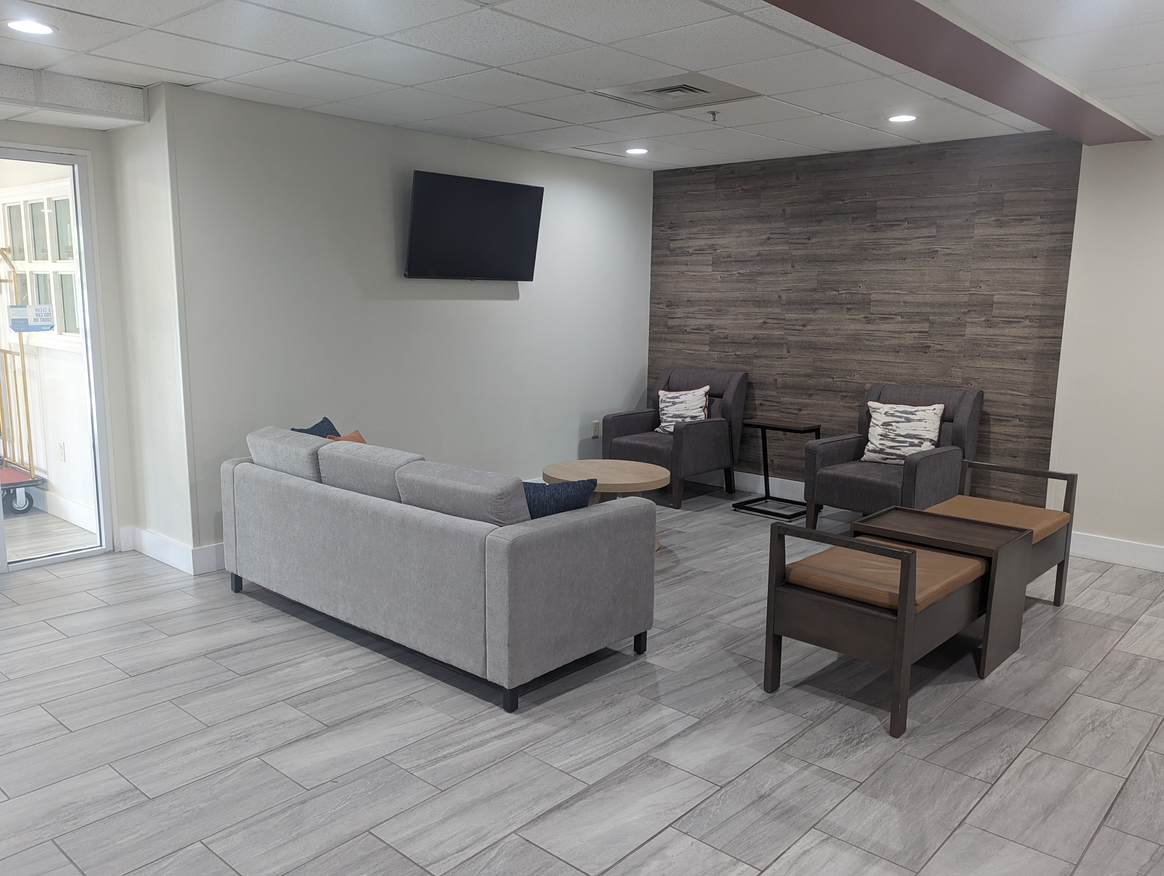 CANDLEWOOD SUITES WILSON 22/38