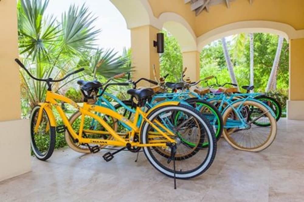 The Tuscany on Grace Bay 10/30