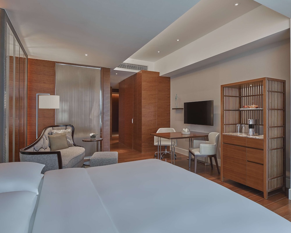 Grand Hyatt Manila 23/72