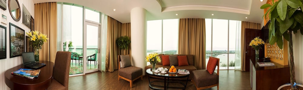 Ninh Kieu Riverside Hotel 45/70