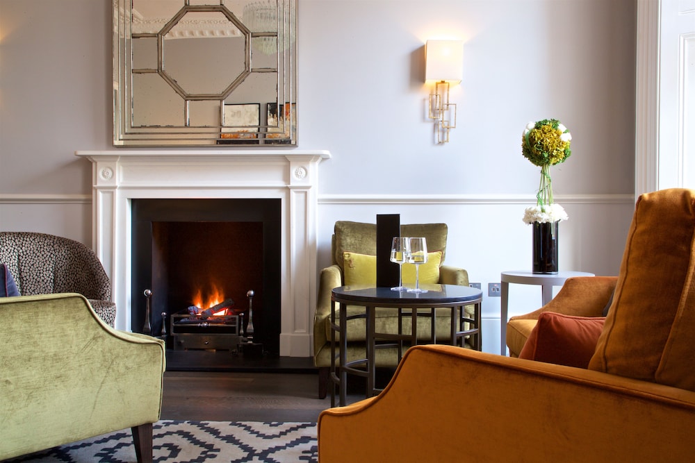 54 Queens Gate Hotel 37/50