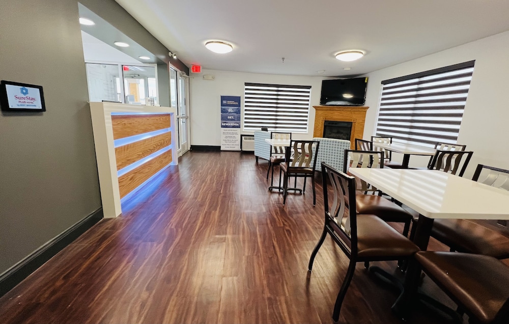 Super 8 by Wyndham Chattanooga East/Hamilton Place 33/47
