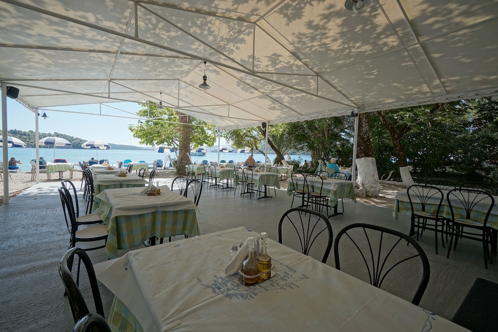 Avra Beach Hotel 28/55