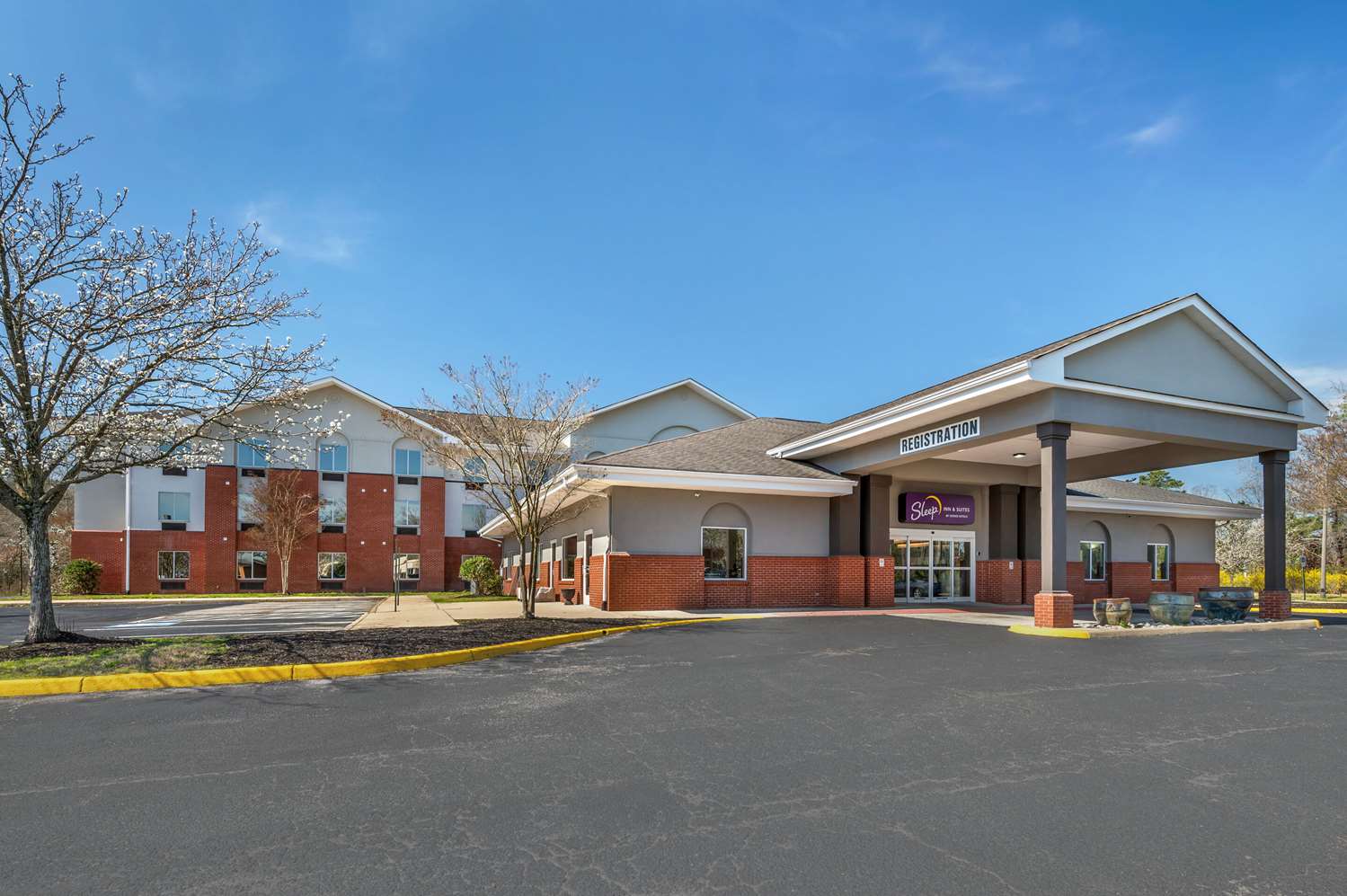 Sleep Inn & Suites Newport News City Center Area 2/41