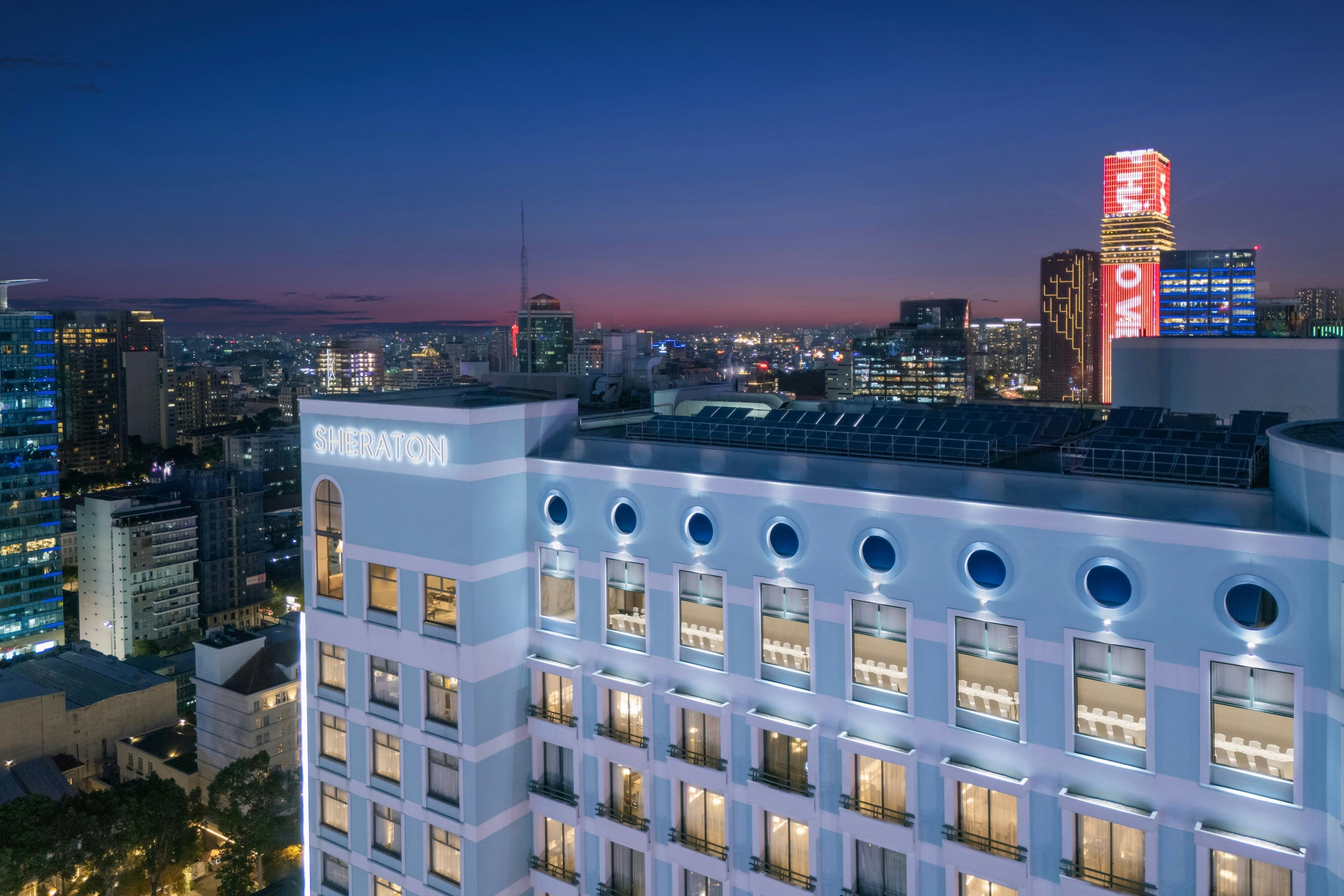 Sheraton Saigon Grand Opera Hotel 1/18
