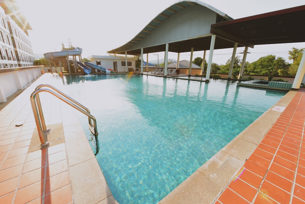 GLORY PLACE HUA HIN HOTEL 37/70