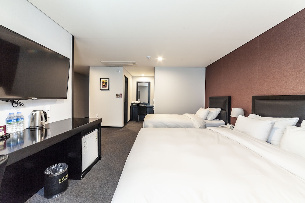 Gangneung Tourist Hotel 33/60