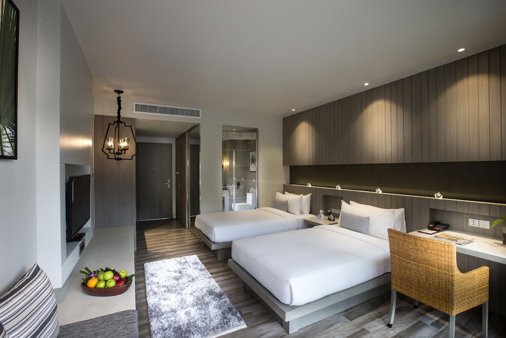 HOTEL IKON PHUKET 21/76