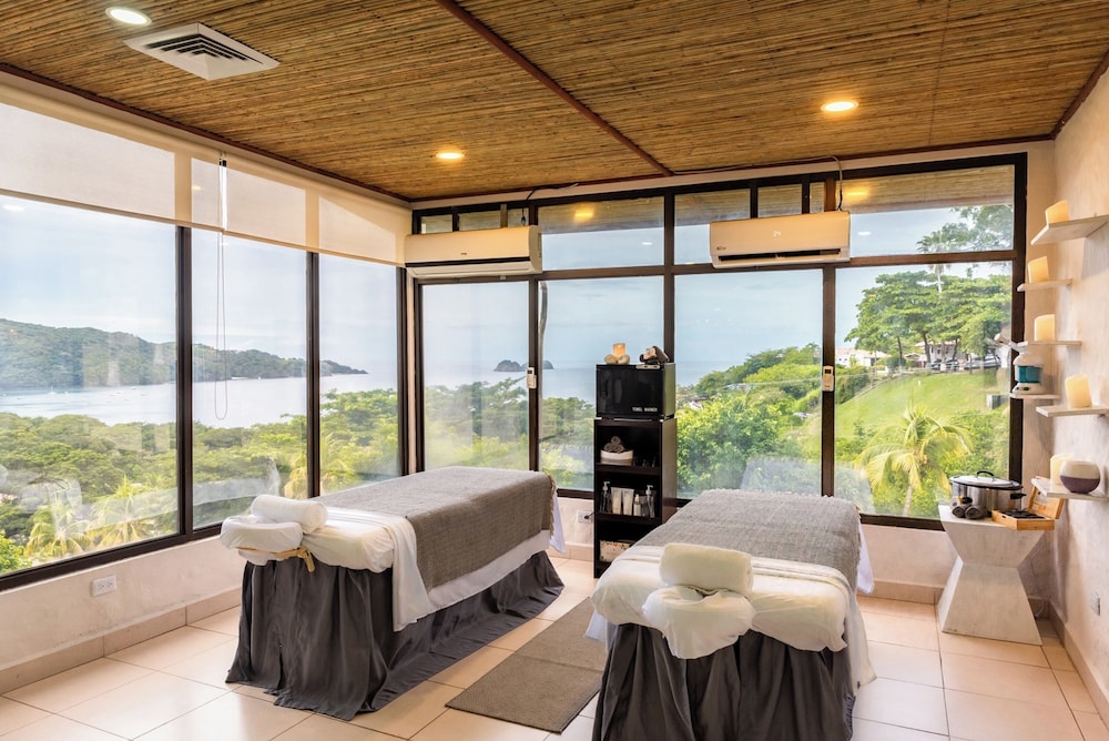 Hotel Villas Sol Beach Resort 34/77