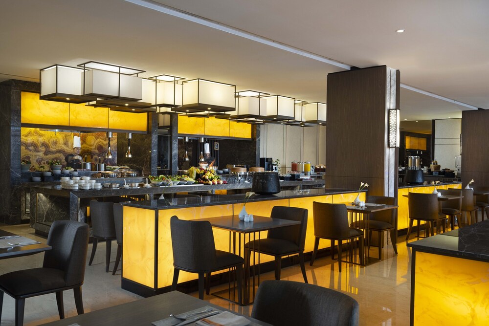 GRAMM HOTEL by Ambarrukmo 44/64