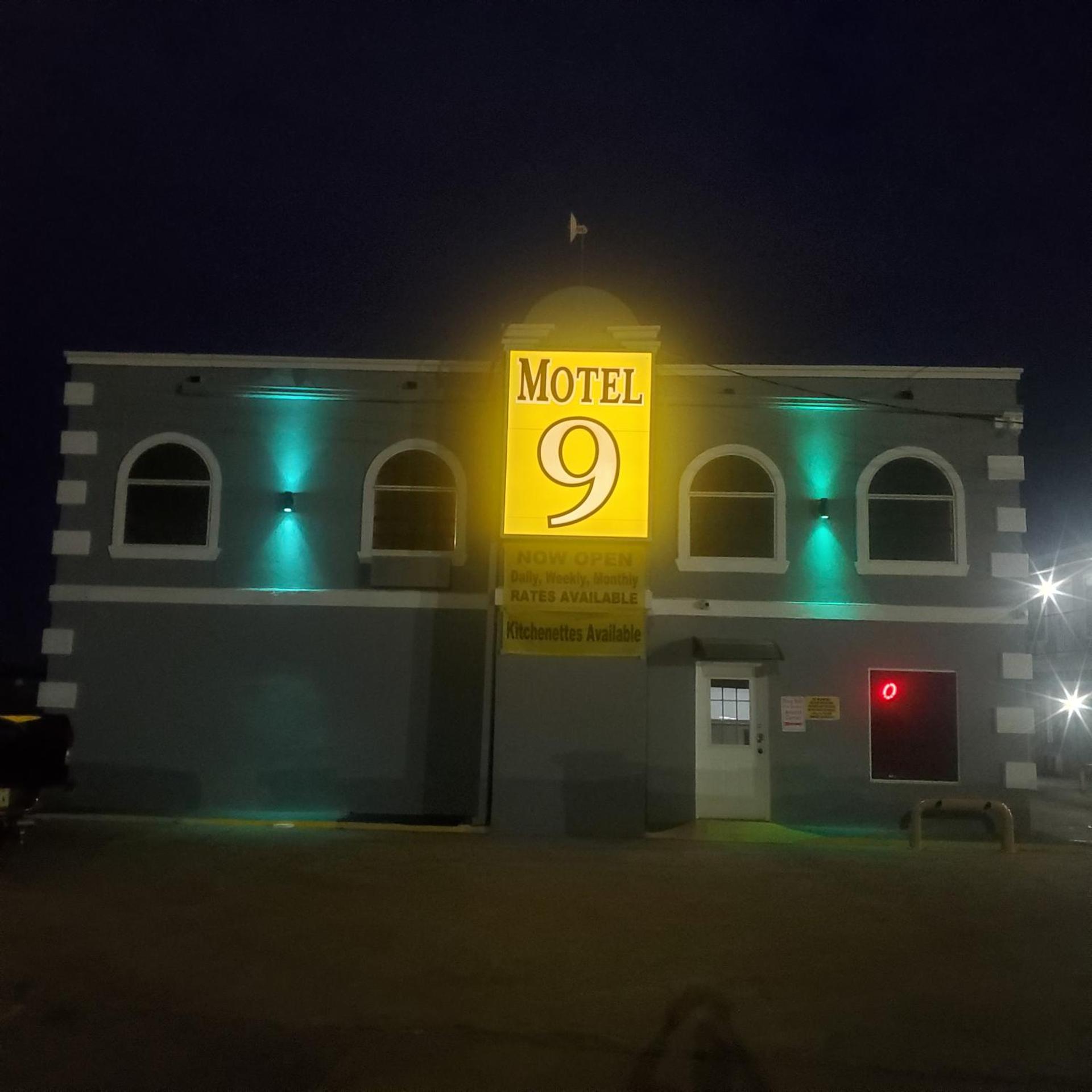 Motel 9 2/24