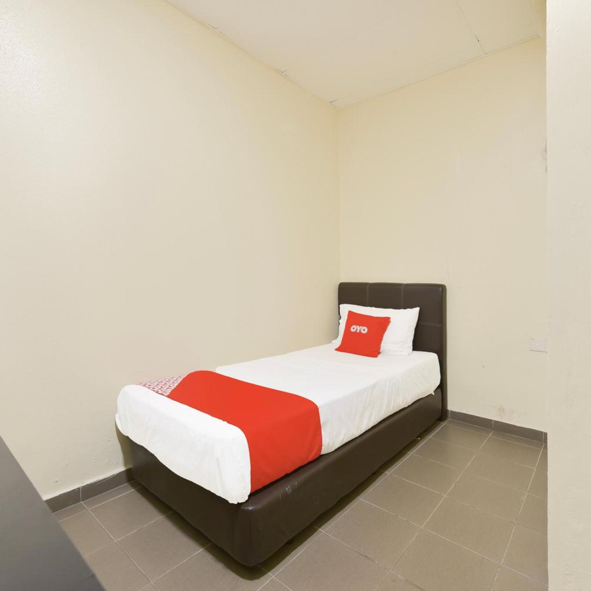 Hotel O Gest Inn 33/48