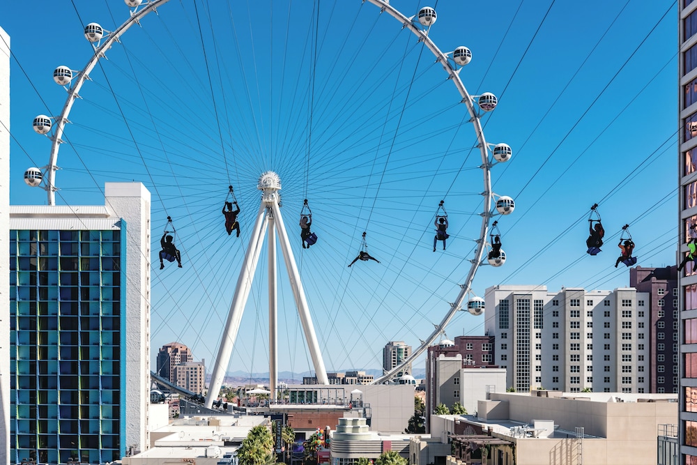 The LINQ Hotel & Casino - A Caesars Rewards Destination 52/54