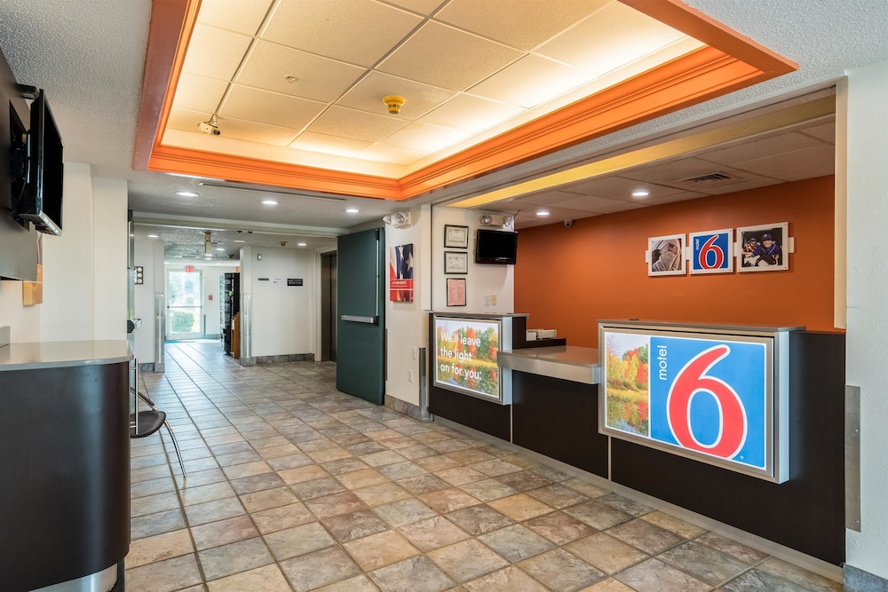 Lobby at Motel6 Newport, TN, NEWPORT - TN