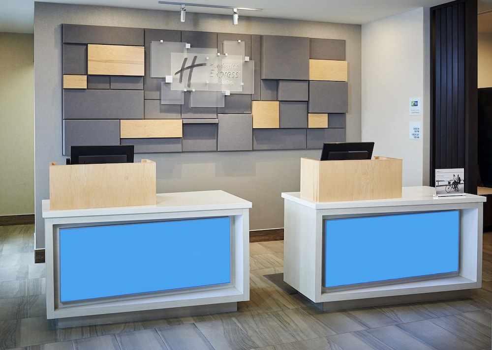Holiday Inn Express And Suites Brantford 10/66