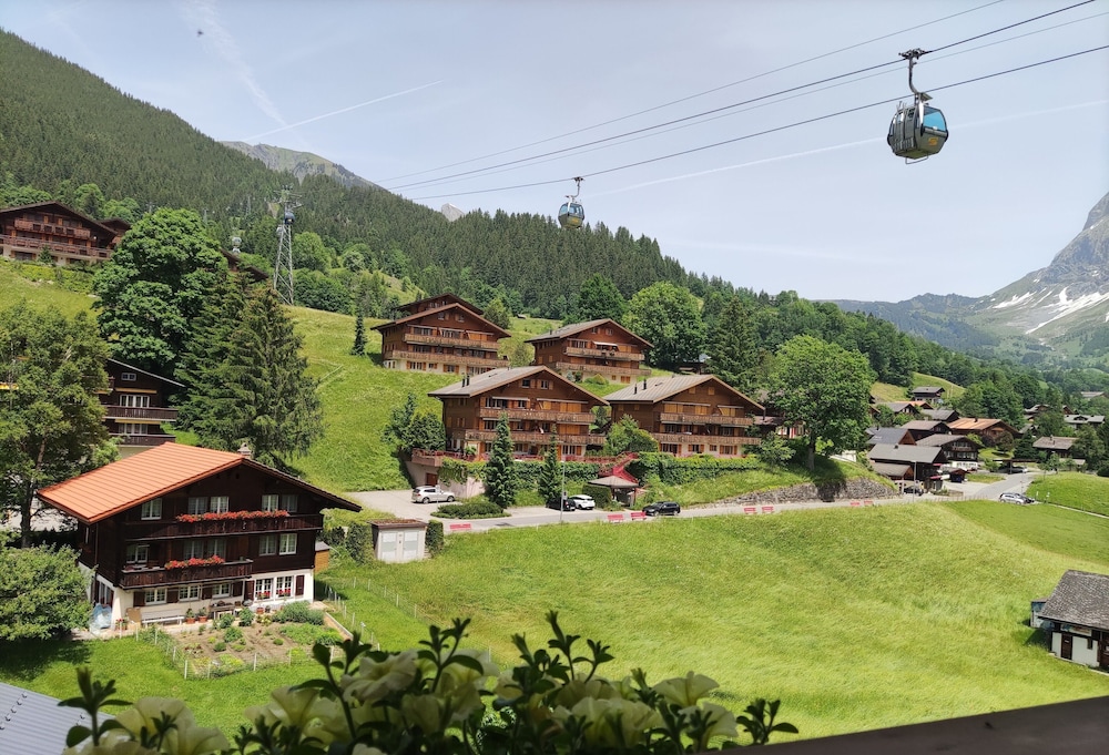 Hotel Bodmi 39/50