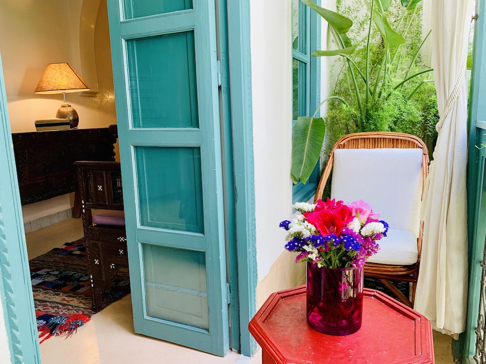 Riad 11 Zitoune 9/69