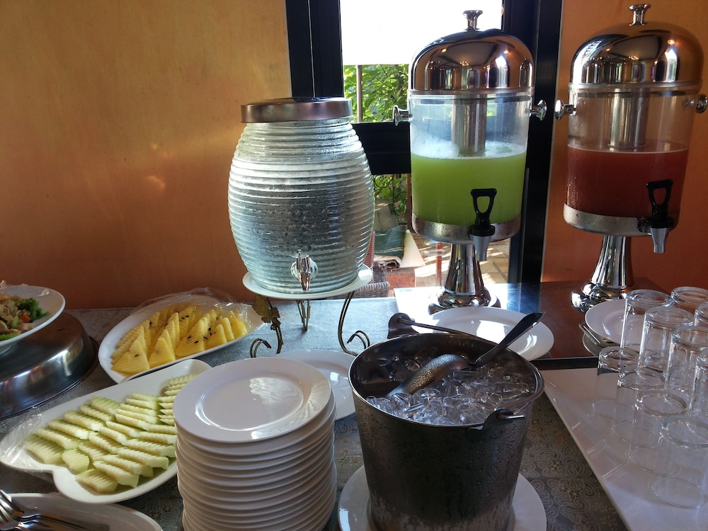 Stamp Hills Resort And Restaurant 36/71