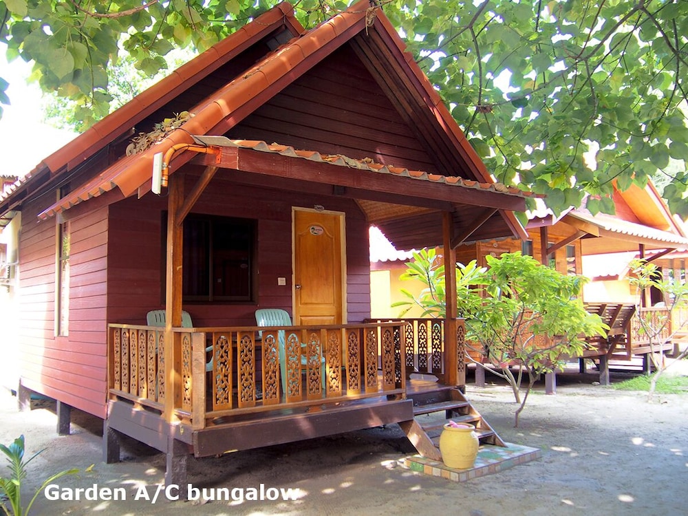 Coco Beach Bungalows 6/77