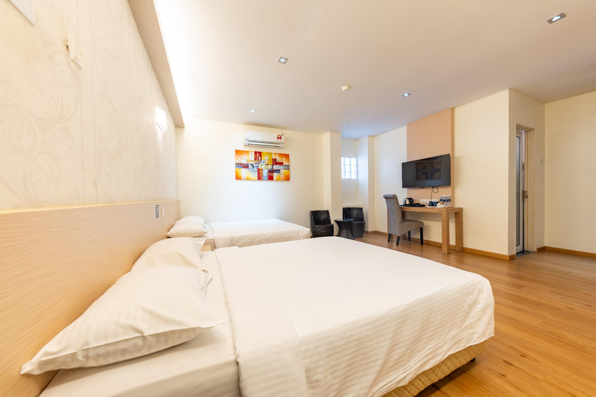 Family Suite, 2 Double Beds, No Window